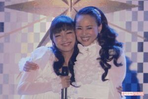 2011年の紅白で親子共演を果たし、仲むつまじい姿を披露していた