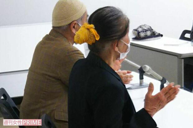 3月25日の判決後、記者会見を開いたアイさんと笹田参三弁護士