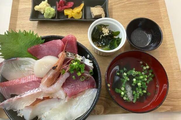 これで税込み2000円（筆者撮影）