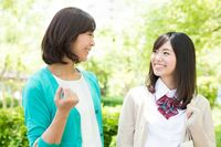 「姉妹みたいな母娘」は危険！お母さんこそ「女の子の育て方」を学ぶべし