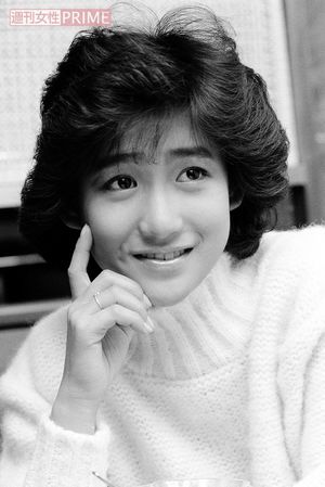岡田有希子さん没後34年 芸能人でただひとり墓参りを続ける荻野目洋子との 友情 ニュース概要 週刊女性prime