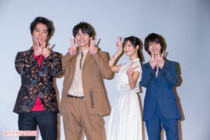 試写会後は、SNSでドラマの感想を投稿してもらうため参加したファン向けの撮影タイムも　撮影／廣瀬靖士