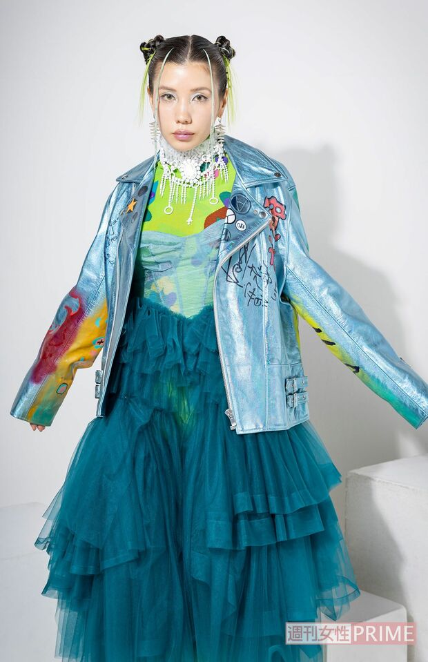 撮影／齋藤周造　スタイリスト／遠藤リカ　ヘアメイク／三浦咲衣（FLEURI）