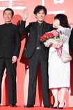 『半世界』先行上映会では、「まさかこの年まで(役者を)やっているとは思ってもいなかった。でも、今がいちばん幸せ!」と満面の笑みを見せた。この日はバレンタイン。妻役の池脇千鶴に「本気チョコ、待ってます(笑)」撮影/高梨俊浩