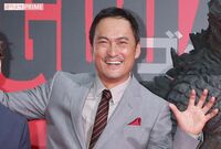 渡辺謙、不倫&離婚もイメージ維持で「ハリウッドスター」の階段を一歩登る