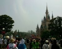 ディズニーランドを貸し切りたい! でも、いくらかかる?
