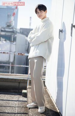 身長175cm、小顔でスタイル抜群！