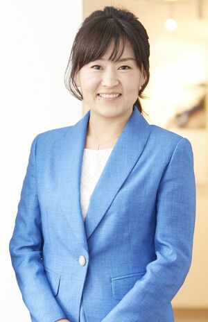 風呂内亜矢さん●ファイナンシャルプランナー。独身時代のマンションの衝動買いからお金の勉強と貯蓄・運用を開始。現在はテレビや雑誌などで情報を発信するほか、YouTube「FUROUCHIvlog」ではお金に関するコツを発信。