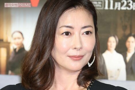 中山美穂「まるで大阪のオバチャン」『アウト×デラックス』での全身ヒョウ柄姿は“老け”への決意か | 週刊女性PRIME