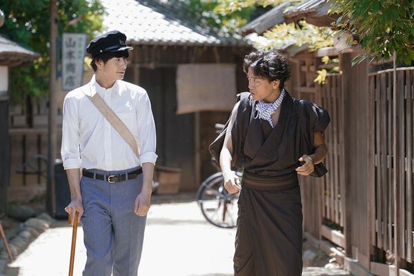 同期入門で芸の絆で結ばれていた菊比古と初太郎の運命は…　(c)NHK