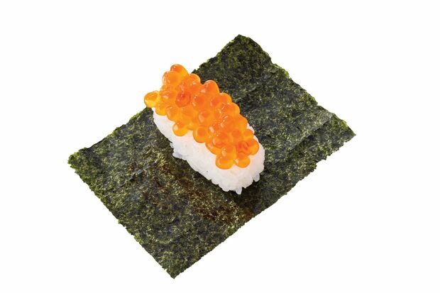 北海道産いくら海苔包み/210円