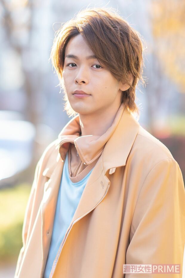 中村倫也　撮影／佐藤靖彦