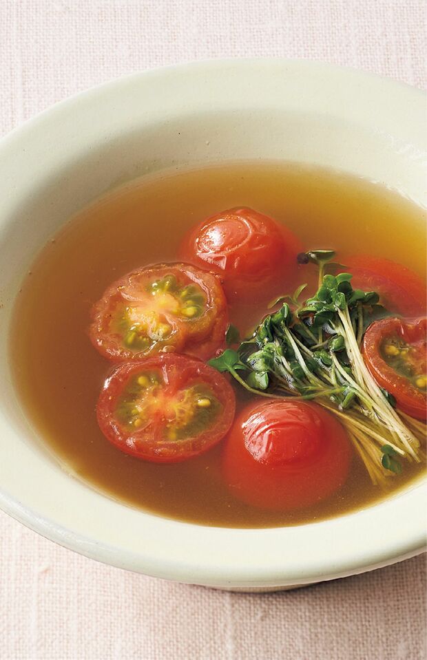 スプラウトとトマトのスパイシースープ