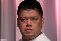 野性爆弾くっきー!過激ボケ連発の異色芸人が「お前ら大丈夫か?」『ラヴィット!』共演の後輩芸人に「この…