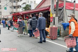 スーパーも3密になりやすいので注意