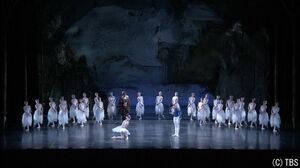 『芸能人が本気バレエ!』参加者に熊川哲也がブラボー！