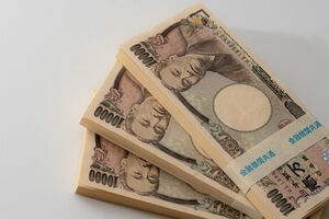 「借金するのを美談っぽいCMにするな」