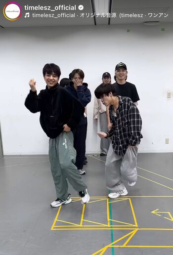 短髪になったtimelesz佐藤勝利(timeleszの公式インスタグラムより)
