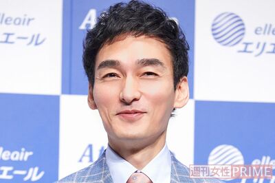 “新しい地図”の草なぎ剛、7年前の恩人・大杉漣への“弔辞映像”が突如放送されファン感涙「事務所からの…