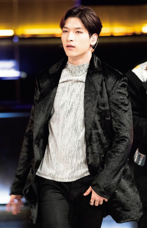 金城碧海　(C)LAPONE ENTERTAINMENT