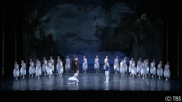 『芸能人が本気バレエ!』参加者に熊川哲也がブラボー！