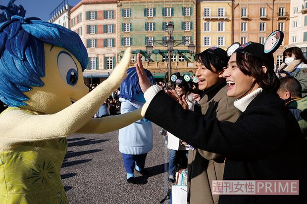 エンディングにはレアなピクサー・パルズたちが、ゲストの近くまで挨拶に来てくれる。撮影／伊藤和幸　(c)DISNEY/PIXAR