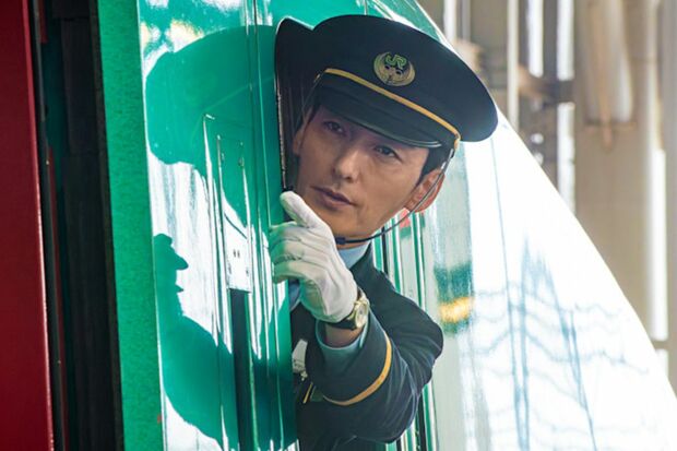 Netflix『新幹線大爆破』の1シーン(公式サイトより)