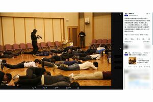 今年の1月に行われた訓練の様子。テロリスト役の服装は9月の訓練とは異なる(外務省公式Xより)