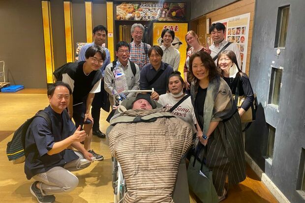 一昨年、高校時代に所属した科学部メンバーと久々の再会。幕張の居酒屋で過ごした2時間