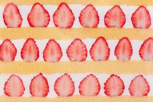 「疲れたときは甘いもの」とよく聞きますが、食べるタイミングを誤ると体に負荷がかかってしまいます（写真はイメージです）