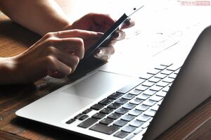 「フェイクポルノ」で検索すると芸能人の画像がいまだに出回っている。リツイートするだけで犯罪です ※写真はイメージです