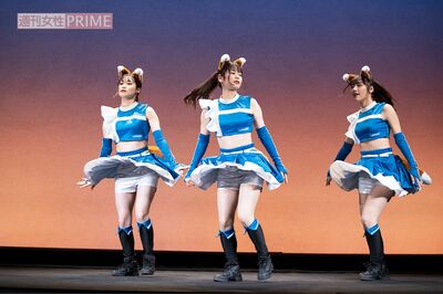 ファイターズガールズによる「きつねダンス」