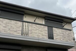 アパートの園田容疑者宅は静まり返って……