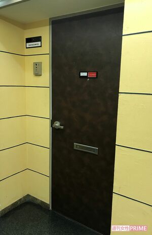 東京クリニックの玄関には「CLOSE」と出ていた