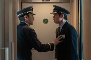 Netflix『新幹線大爆破』の1シーン(公式サイトより)