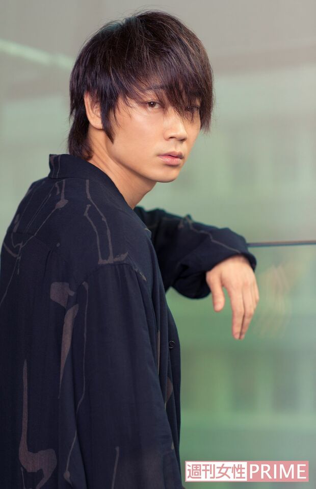 綾野剛　撮影／伊藤和幸