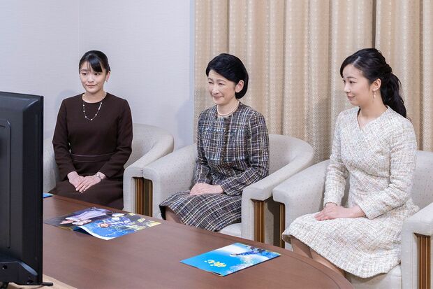 10月12日、紀子さまと小室眞子さんと佳子さまがお住まいで『全日本ろうあ連盟』の創立70年を記念する映画を鑑賞された