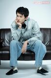 杉野遥亮 撮影/吉岡竜紀 ヘアメイク/亀田雅 スタイリスト/伊藤省吾