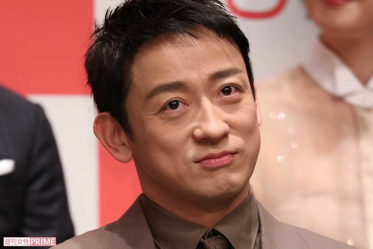 山本耕史が清野菜名に“筋肉自撮り”連投で物議「夫がほかの女性に