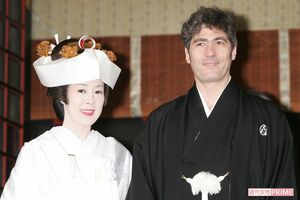 寺島しのぶと夫のローラン・グナシア