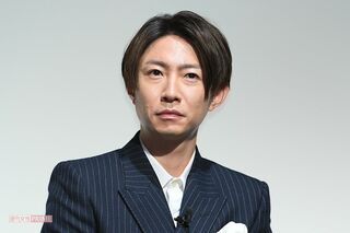 中山美穂さんのお別れ会で小泉今日子が弔辞の一方「来てないの？」親友