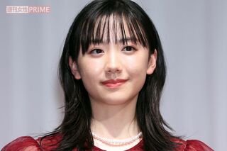 松岡茉優主演のドラマ『最高の教師』で熱演が光る芦田愛菜、共演が期待される元『3年A組』生徒と、エンディング曲を菅田将暉が担当する“最高のゲスト”の匂わせ
