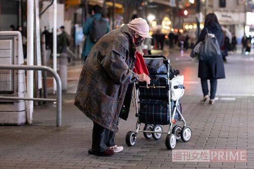 歳の靴磨きおばあちゃん 人が減った東京 新橋でお客さんを待ち続ける理由 週刊女性prime