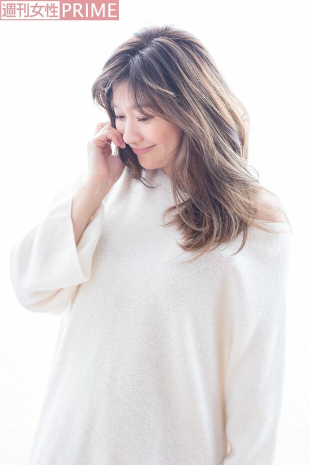 篠原涼子　撮影／高梨俊浩