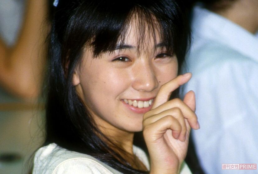 高井麻巳子さん 写真 おニャン子クラブ