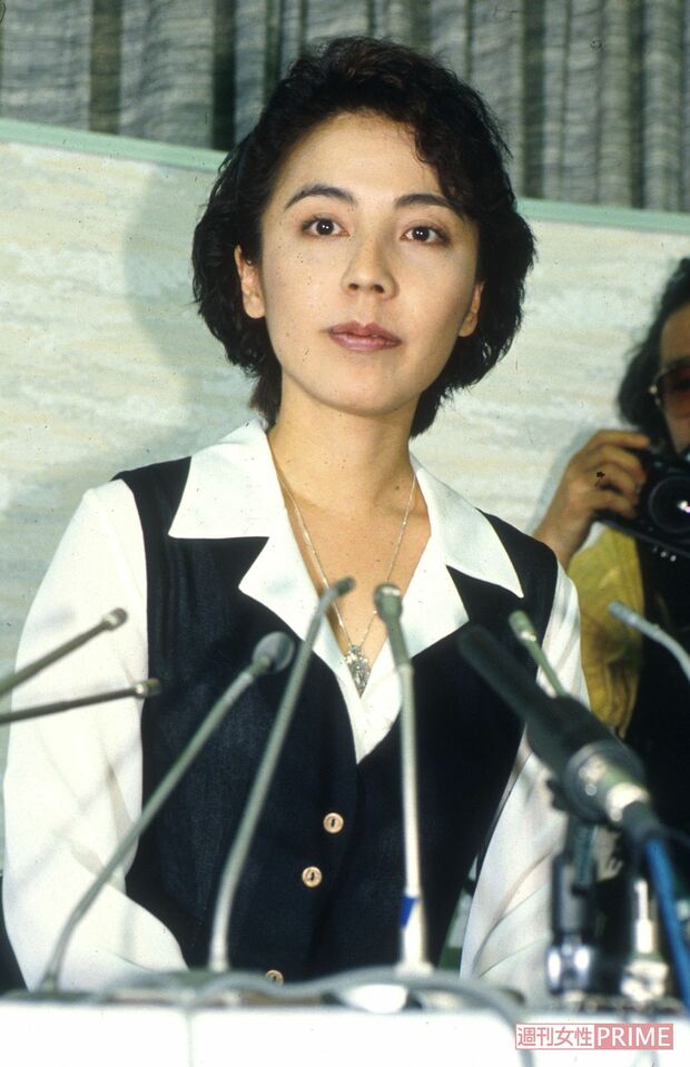 1994年7月、失踪騒動の会見。将棋連盟から3か月間の出場停止、その期間の公的活動の停止と約150万円の損害金の支払いなどの処分を受けたという