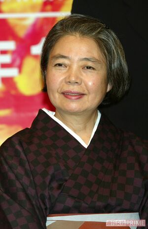 長年CMに出演、横矢会長と共演を続けた故・樹木希林さん。そのキャラクターも話題に