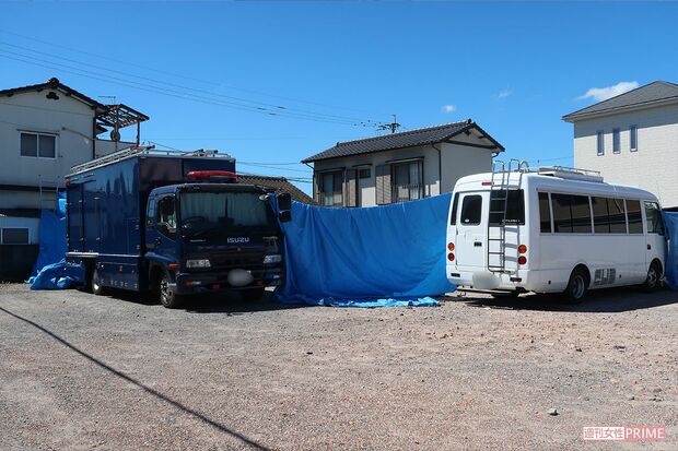 8月5日、同園の駐車場で福岡県警の現場検証が行われていた