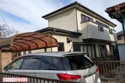 容疑者宅はインターホンを押しても応答がなく