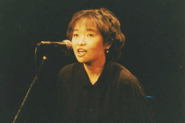 『渋谷ジァン・ジァン』に出演し始めたデビュー当時のカット